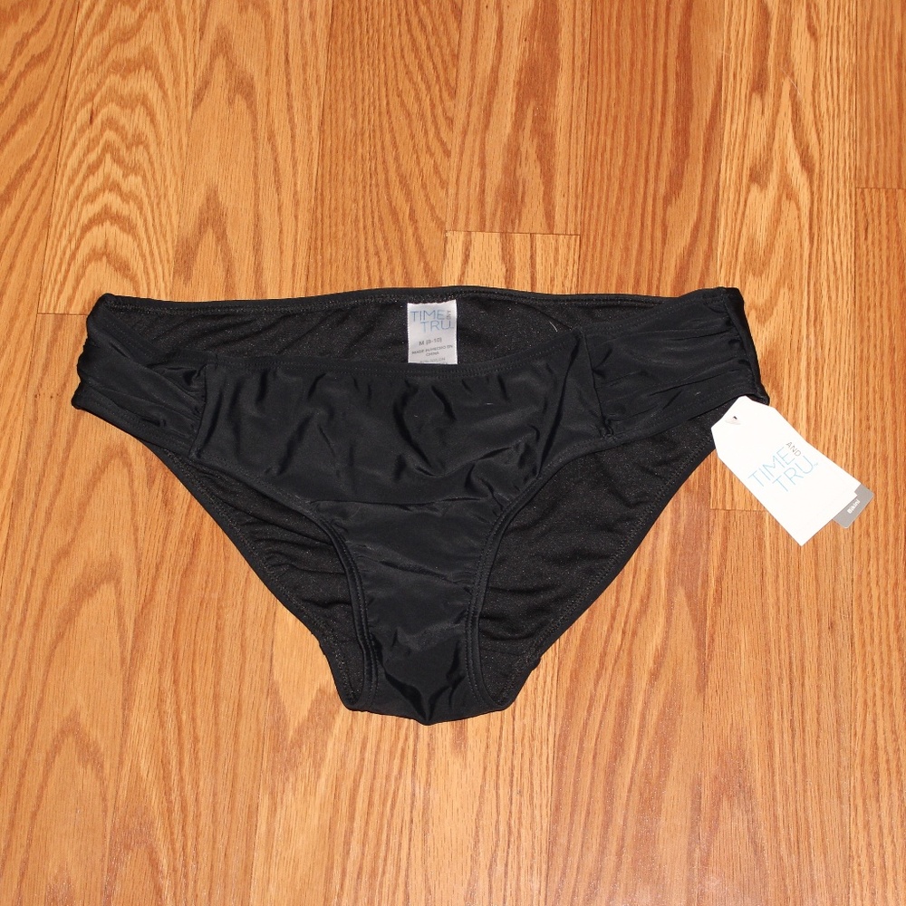 NWT Womens 8-10 black bikiin bottoms